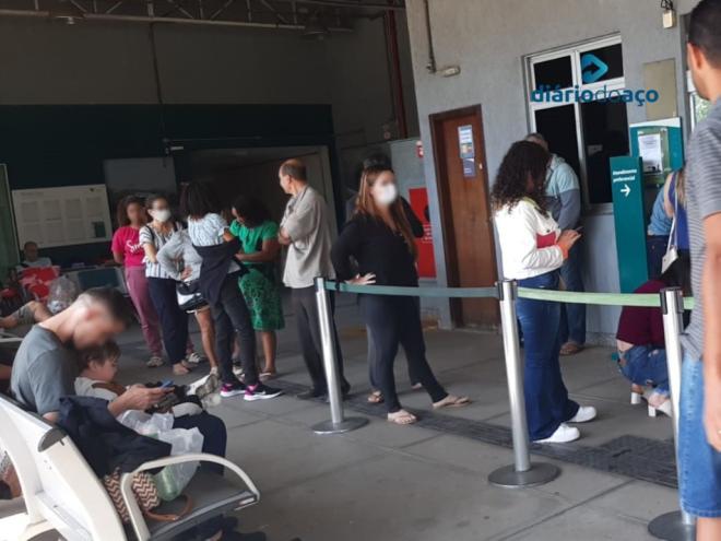 Passageiros que aguardavam embarque na estação em Ipatinga foram avisados que o trem só volta a circular segunda-feira 