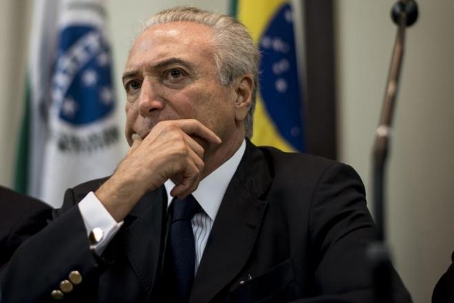 Michel Temer anunciou que adia para 2017 a reforma trabalhista, mas itens como terceirização permanecem na pauta 