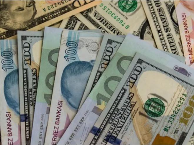 Com uma desvalorização de cerca de 11% nesse ano, a moeda europeia perdeu vantagem em relação ao dólar