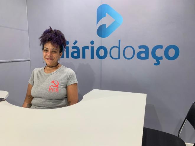 Para Renata, não é possível aceitar que os direitos básicos da população sirvam ao interesse privado