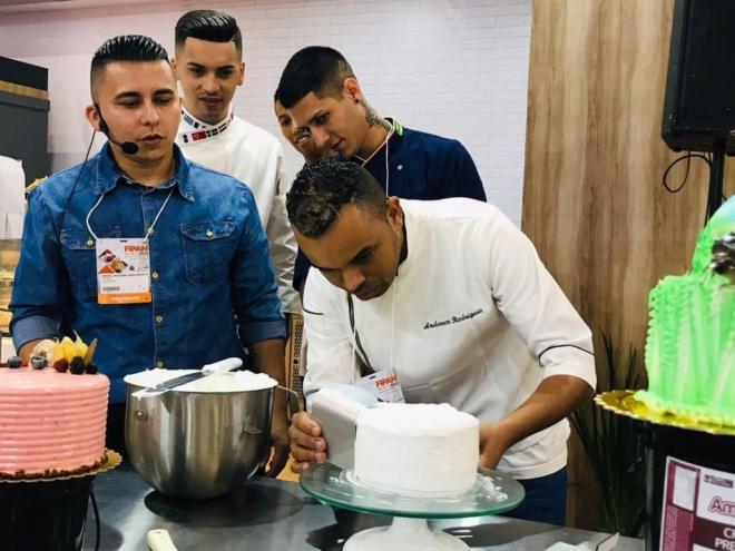 Vivianderson teve a oportunidade de mostrar seu trabalho na Fipan, maior feira de Panificação e Confeitaria da América Latina