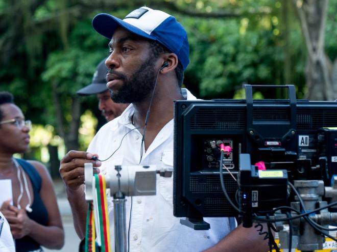 Ator, apresentador, diretor e autor, Lázaro Ramos estreia como cienasta