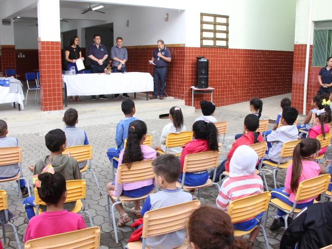 Os kits começaram a ser entregues nesta semana