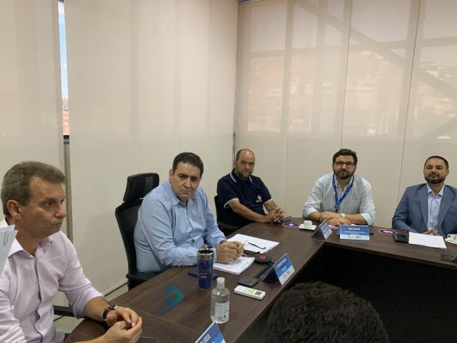 Coletiva foi realizada na manhã desta sexta-feira 