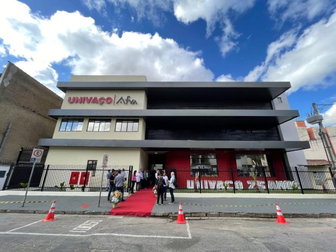 A fachada do novo ambulatório da Univaço