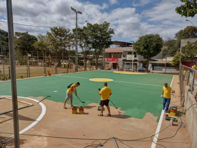 Neste ano, a principal ação foi a revitalização da quadra poliesportiva, no Residencial Paraíso