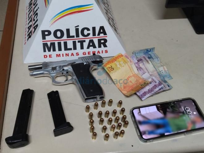 A pistola de calibre 380, apreendida na madrugada de quinta-feira, já havia sido recolhida pela PM em Coronel Fabriciano no ano de 2012