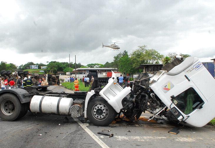 Rodovias mineiras já somam 25 mortos | Portal Diário do Aço Rodovias mineiras já somam 25 mortos | Portal Diário do Aço